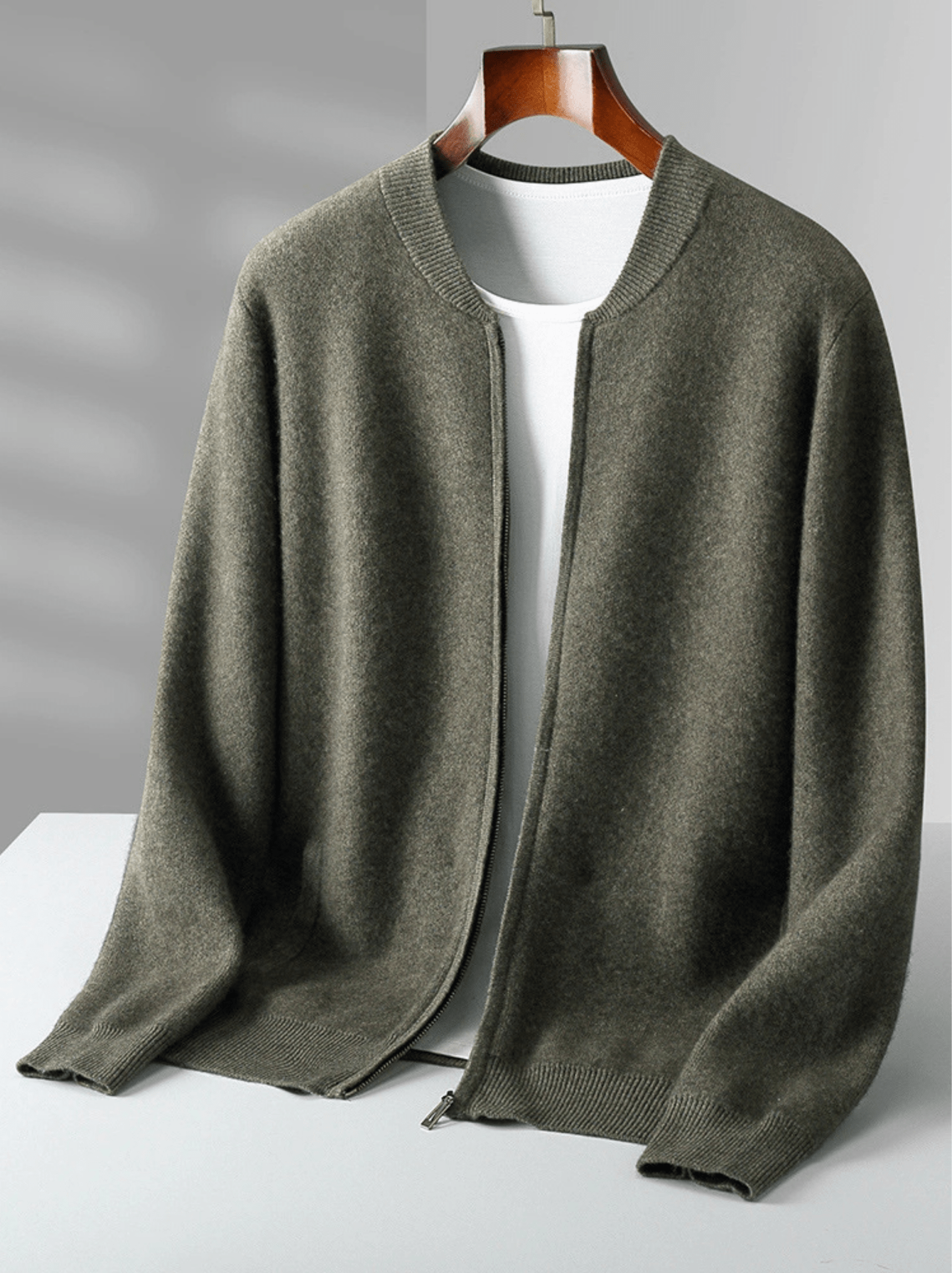 Lightweight Wool Zip Cardigan - Louvelle