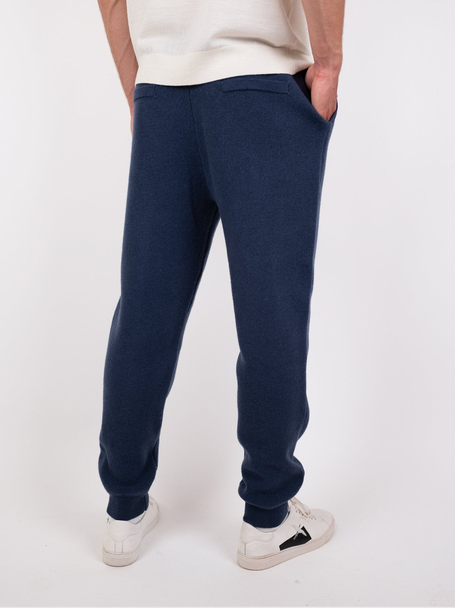 Soft Wool Slim Ankle Sweatpants - Louvelle